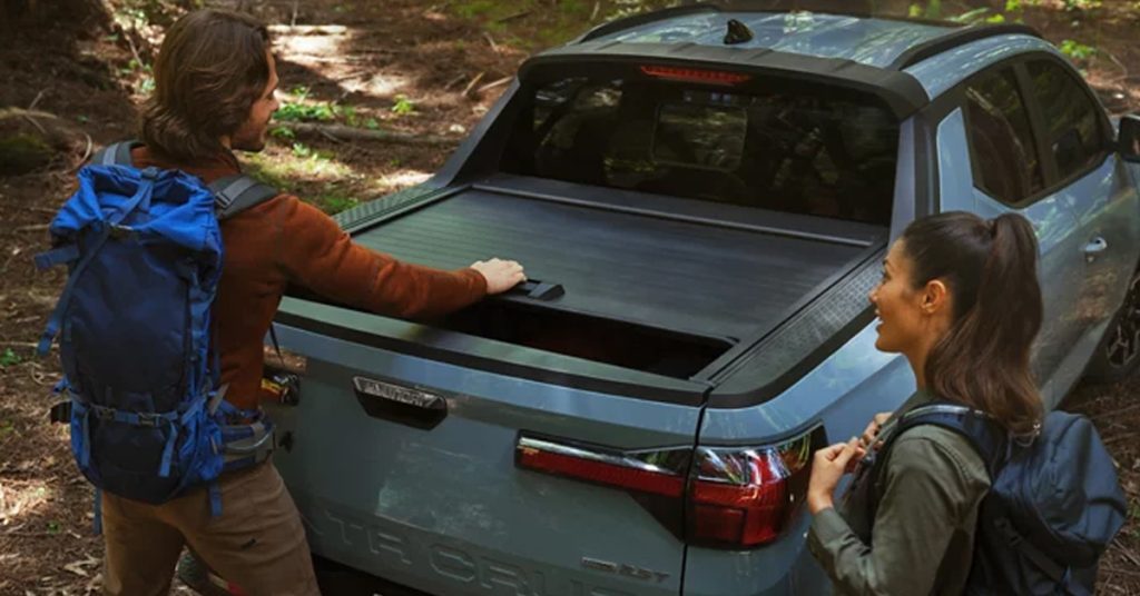 hyundai santa cruz rear,bed, trunk