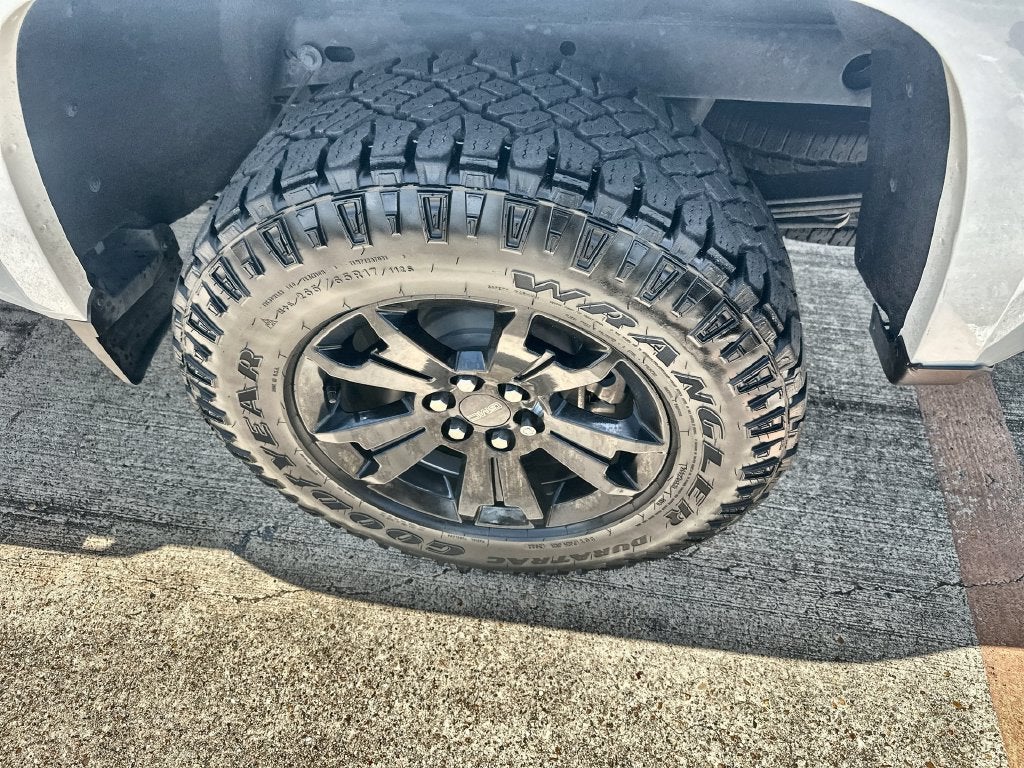 2022 GMC Canyon 4WD AT4 w/Leather