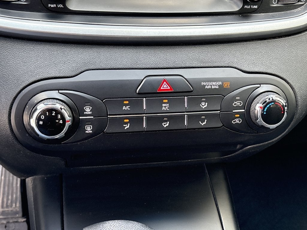 2020 Kia Sorento LX V6