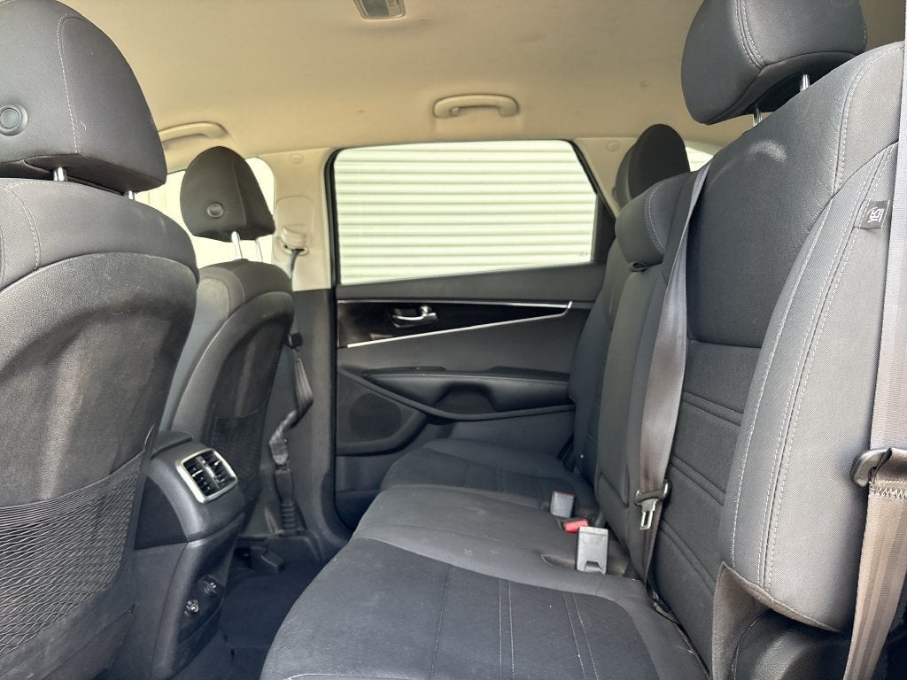 2020 Kia Sorento LX V6