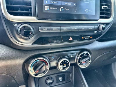 2021 Hyundai VENUE SE