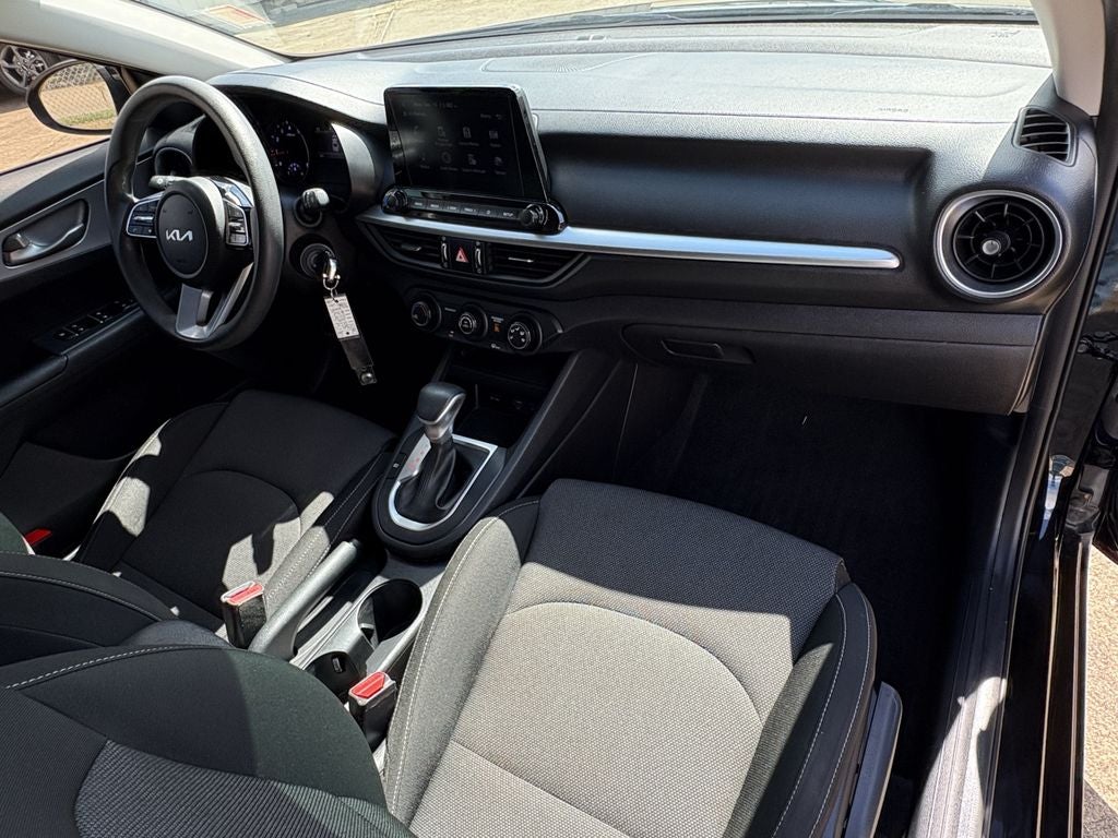 2022 Kia Forte LXS