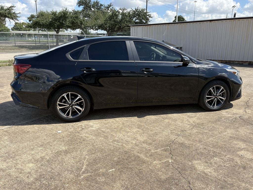2022 Kia Forte LXS