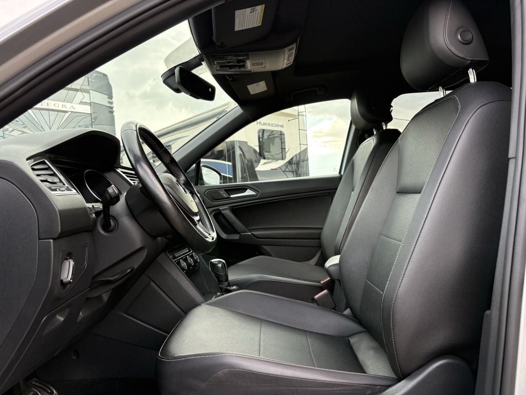 2020 Volkswagen Tiguan 2.0T SE R-Line Black