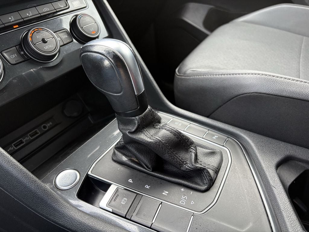 2020 Volkswagen Tiguan 2.0T SE R-Line Black