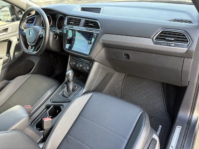 2020 Volkswagen Tiguan 2.0T SE R-Line Black