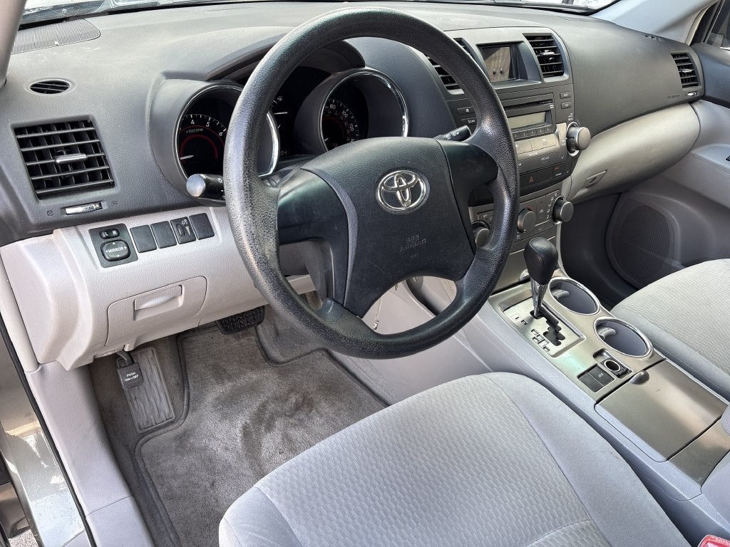 2010 Toyota Highlander Base