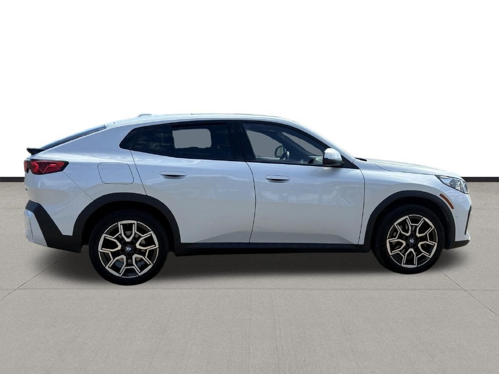 2025 BMW X2 xDrive28i