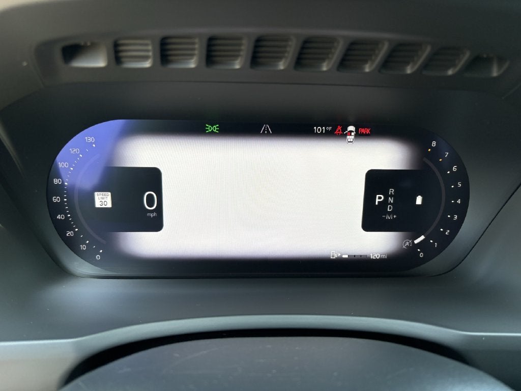 2024 Volvo XC90 B5 Plus