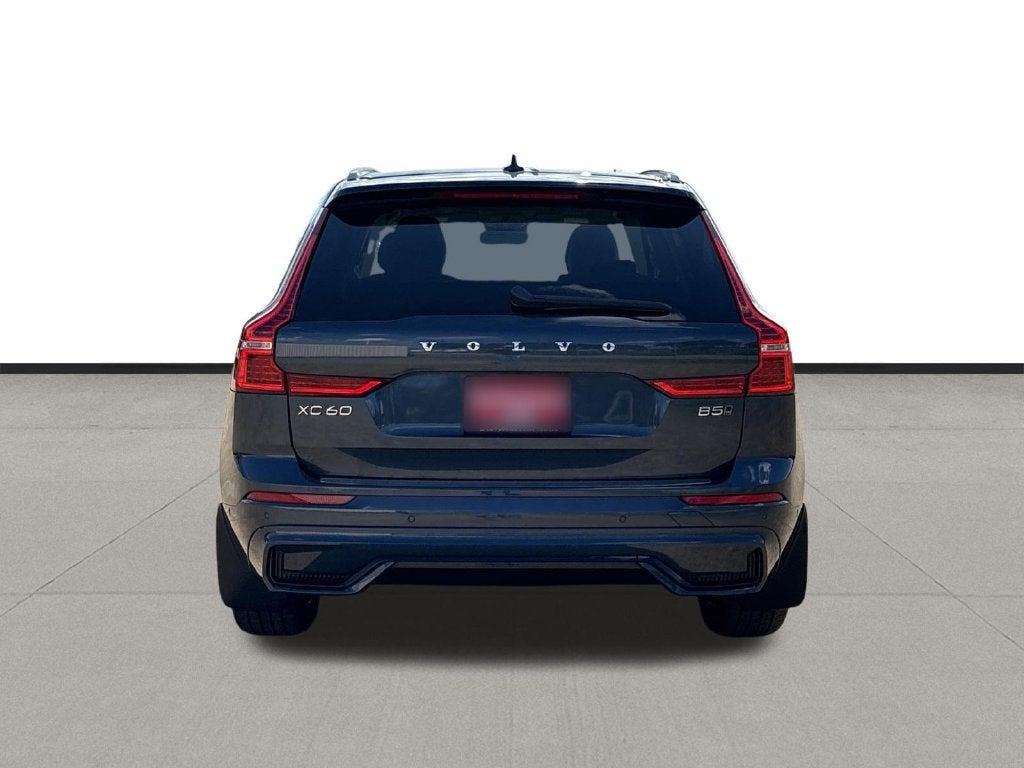 2024 Volvo XC60 B5 Plus Dark Theme