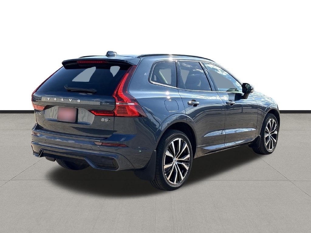 2024 Volvo XC60 B5 Plus Dark Theme