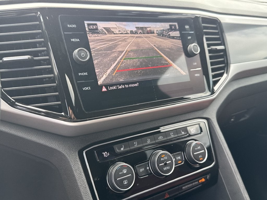 2023 Volkswagen Atlas Cross Sport 3.6L V6 SEL Premium R-Line