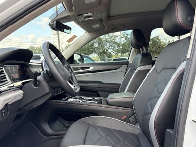 2024 Volkswagen Atlas 2.0T Peak Edition SEL