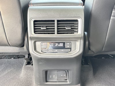 2024 Volkswagen Atlas 2.0T Peak Edition SEL