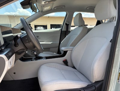 2025 Hyundai KONA SE