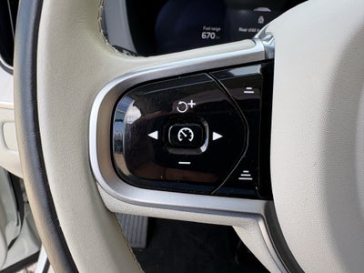2026 Volvo XC60 B5 Ultra