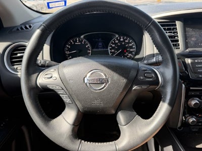 2020 Nissan Pathfinder SV