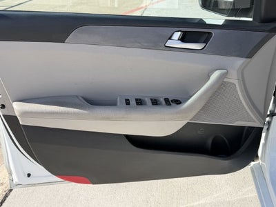 2016 Hyundai SONATA SE