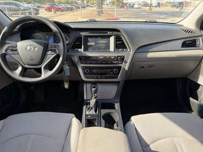 2016 Hyundai SONATA SE