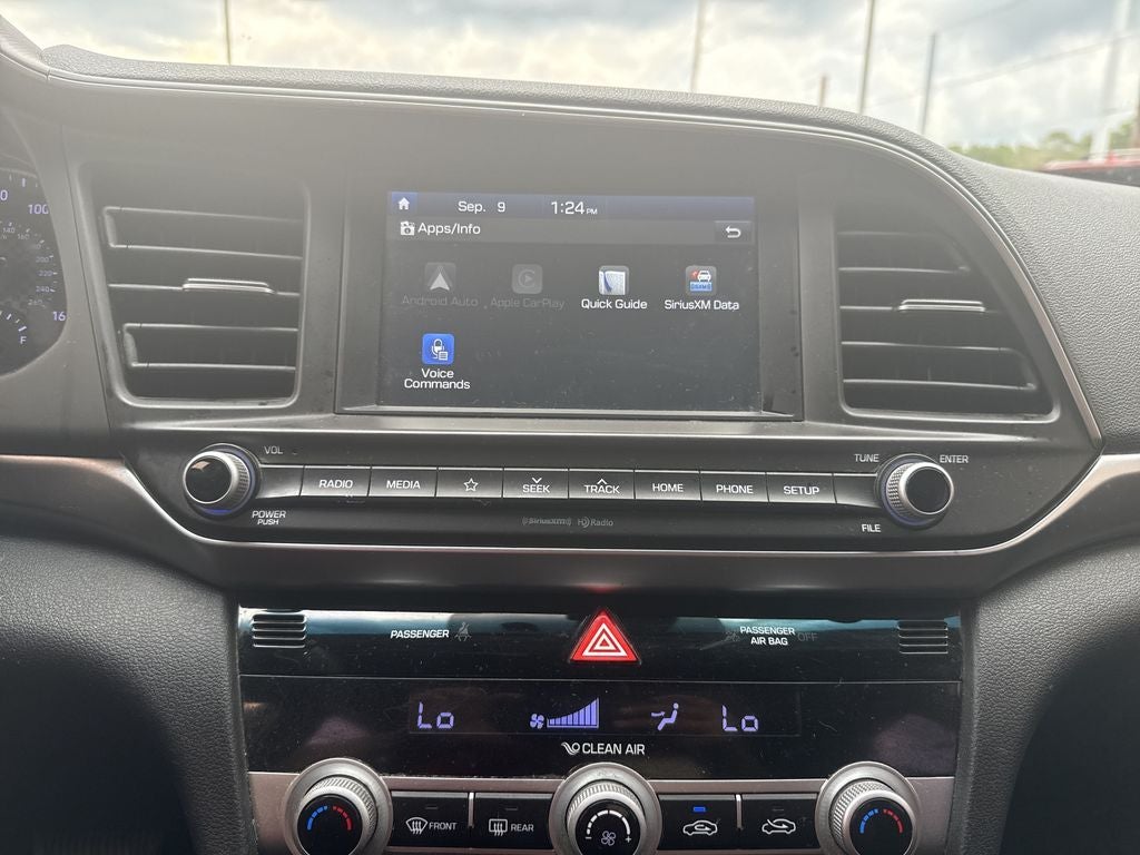 2020 Hyundai ELANTRA SEL
