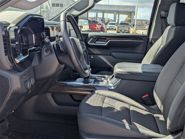 2024 Chevrolet Silverado 1500 LT LT1