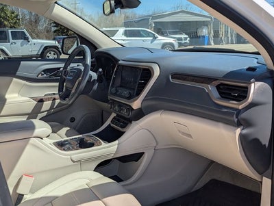 2022 GMC Acadia Denali