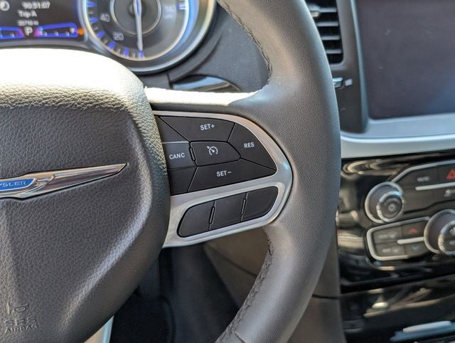 2023 Chrysler 300 Touring