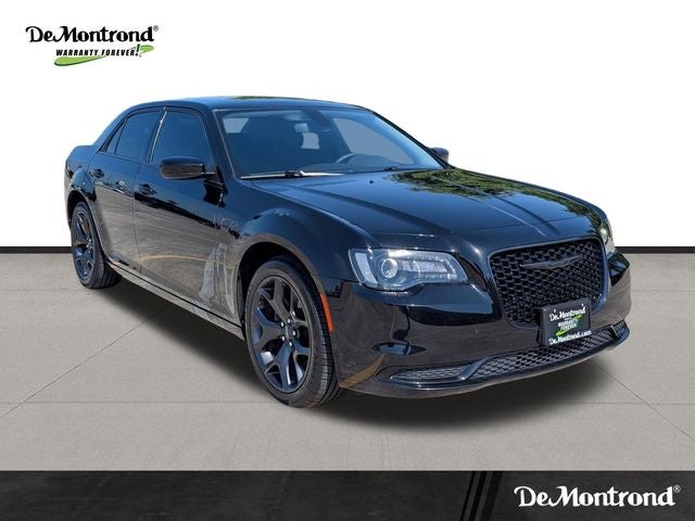 2023 Chrysler 300 Touring