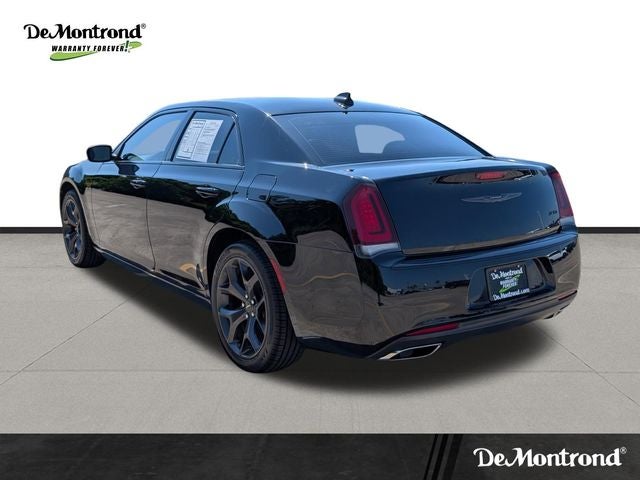 2023 Chrysler 300 Touring