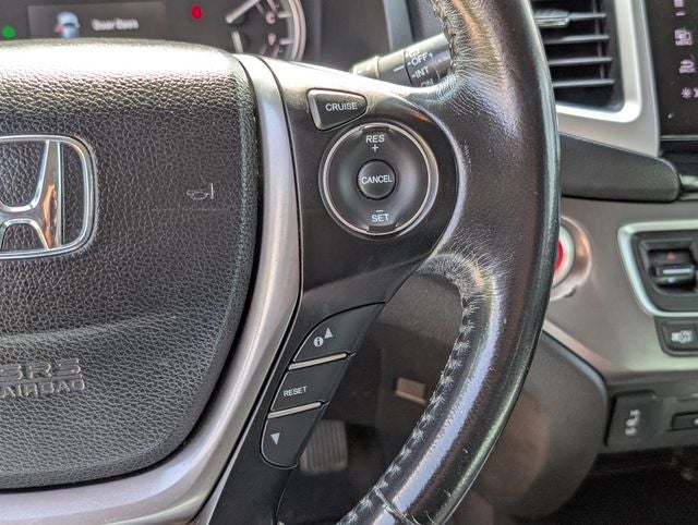 2016 Honda Pilot EX-L w/Rear Entertainment System