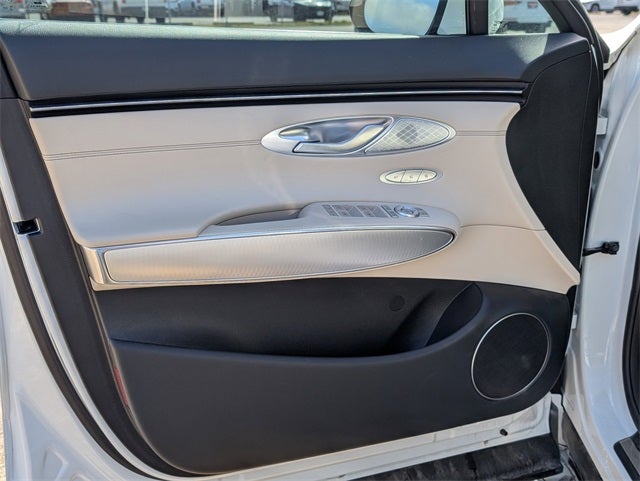 2024 Genesis GV70 2.5T