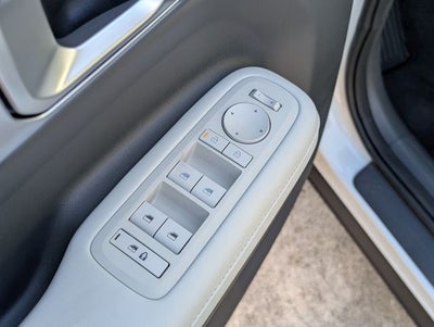 2027 Hyundai SANTA FE SEL FWD