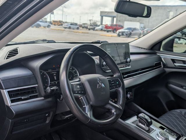 2022 Mitsubishi Outlander SEL