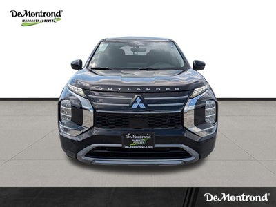 2025 Mitsubishi Outlander SE