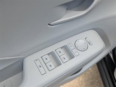 2026 Hyundai KONA SE FWD