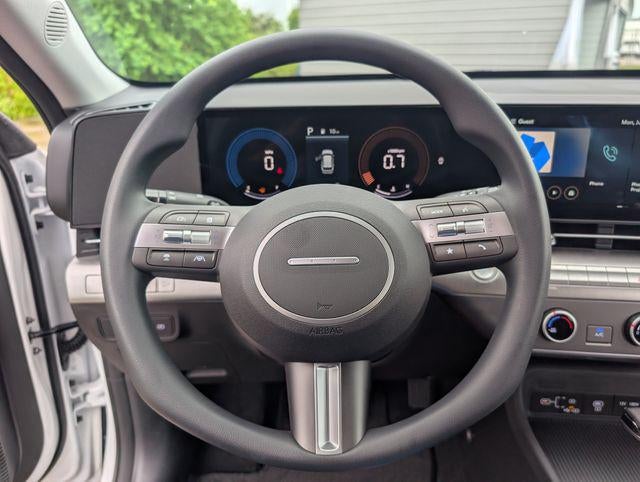 2026 Hyundai KONA SE FWD