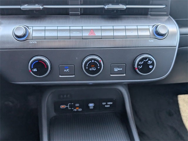 2026 Hyundai KONA SE FWD