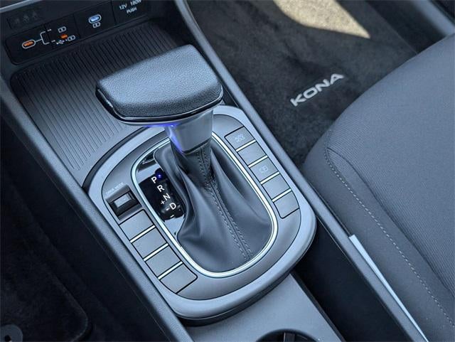 2026 Hyundai KONA SE FWD