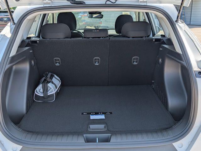 2026 Hyundai KONA SE FWD