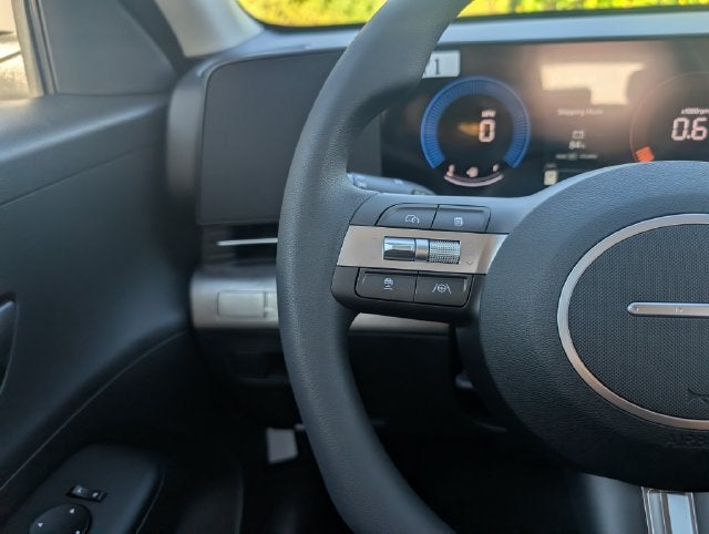 2027 Hyundai KONA SE FWD