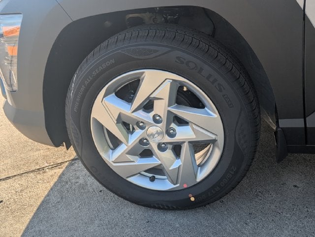 2027 Hyundai KONA SE FWD