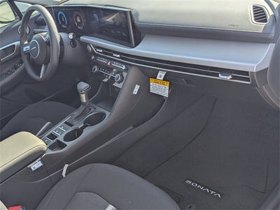 2025 Hyundai SONATA SE