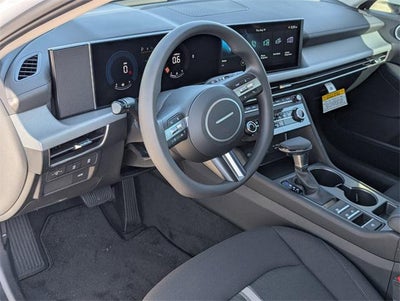 2025 Hyundai SONATA SE