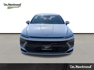 2025 Hyundai SONATA SE