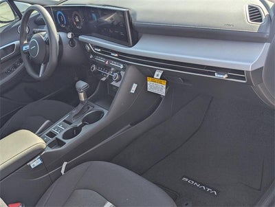 2025 Hyundai SONATA SE