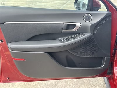 2025 Hyundai SONATA SE