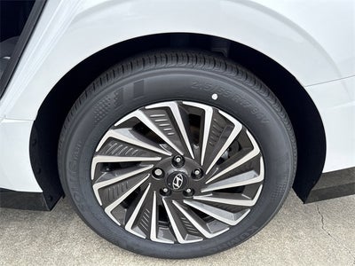 2025 Hyundai SONATA HYBRID SEL