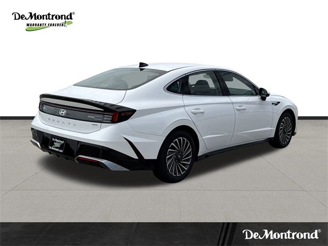 2025 Hyundai SONATA HYBRID SEL