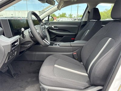 2025 Hyundai SONATA HYBRID SEL