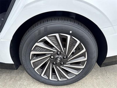 2025 Hyundai SONATA HYBRID SEL
